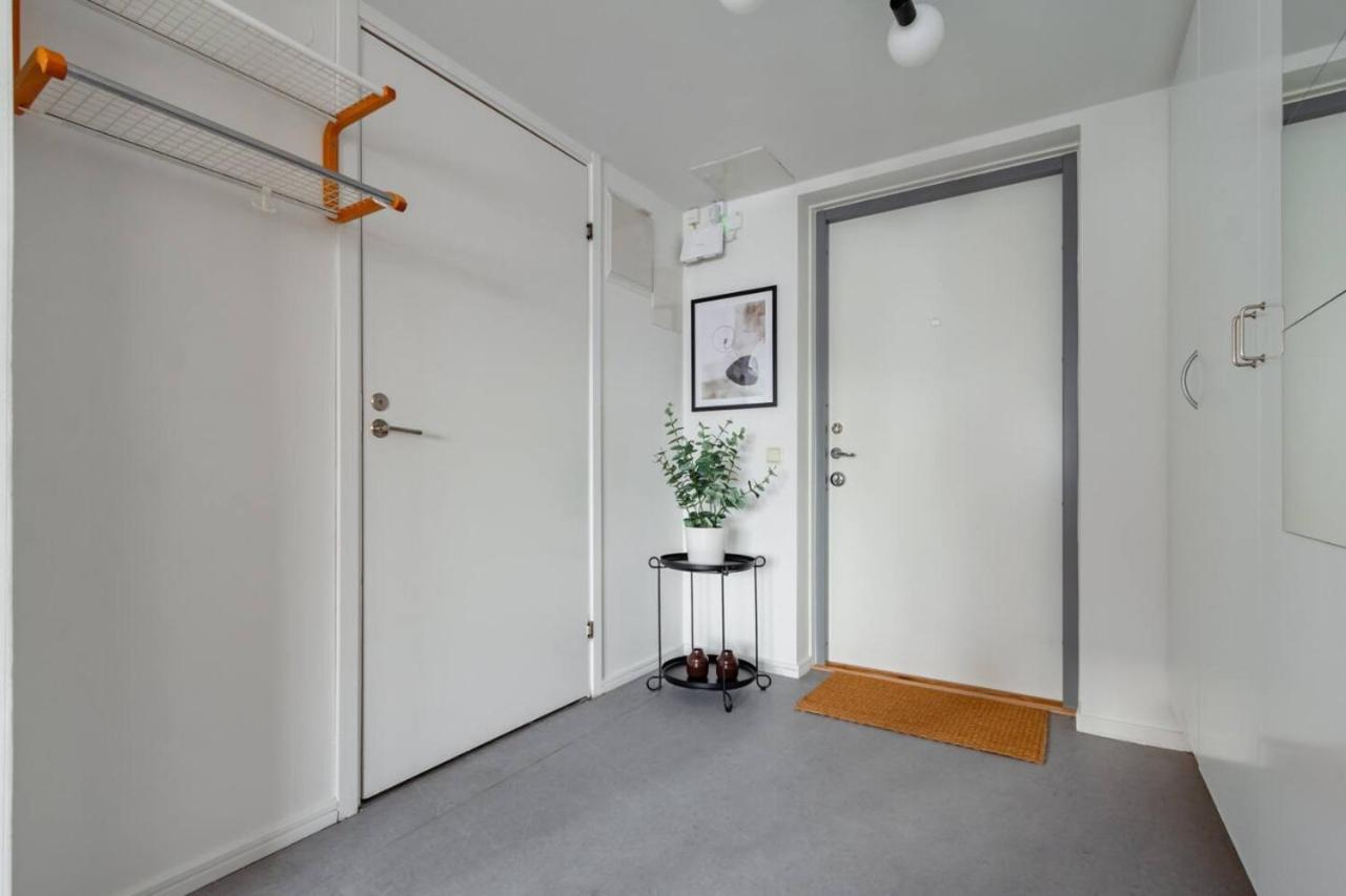 公寓 Simple In Trendy Soedermalm - Construction Work *