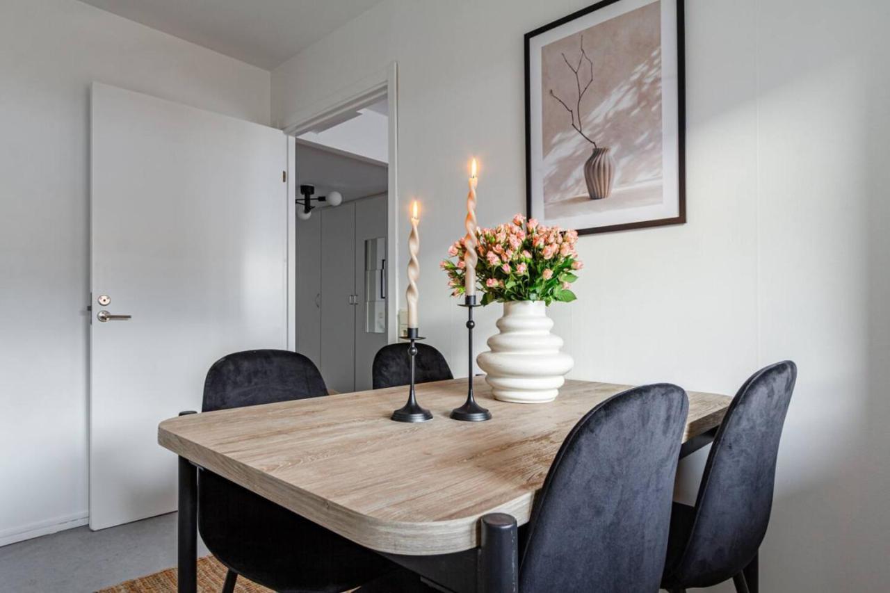 公寓 Simple In Trendy Soedermalm - Construction Work